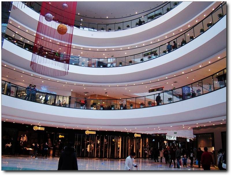Shopping mall air conditioning